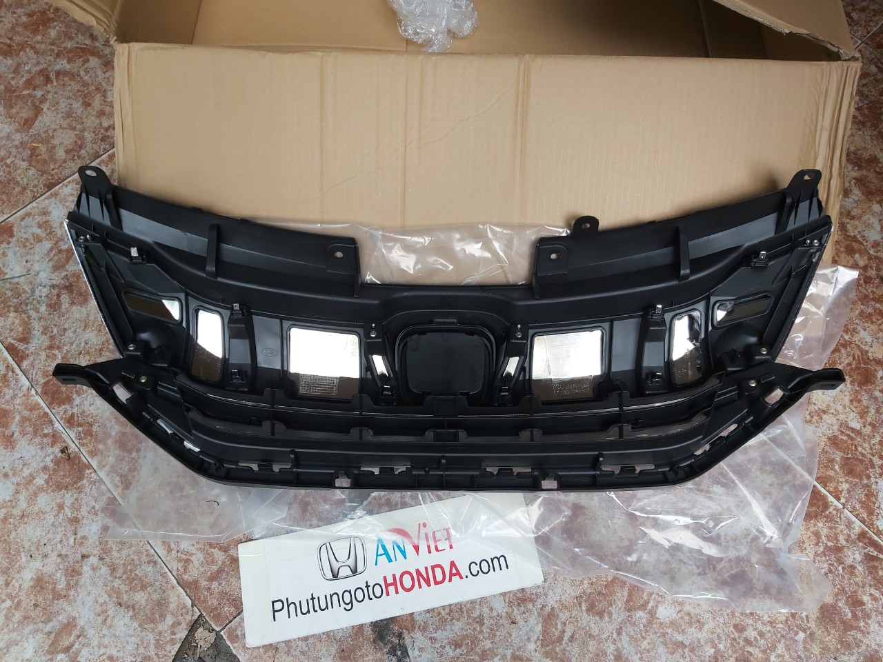 Mặt ca lăng xe Honda City 2014-2017